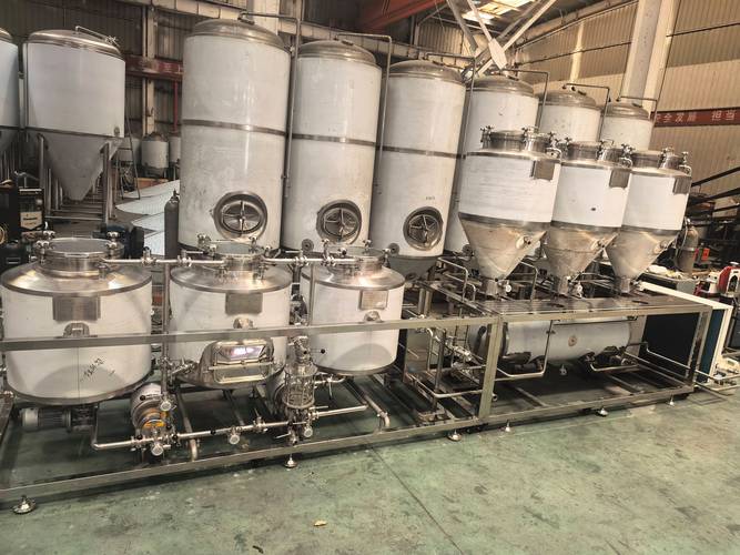 建邺数控啤酒设备多少钱一套？新手开精酿酒吧能直接上手吗